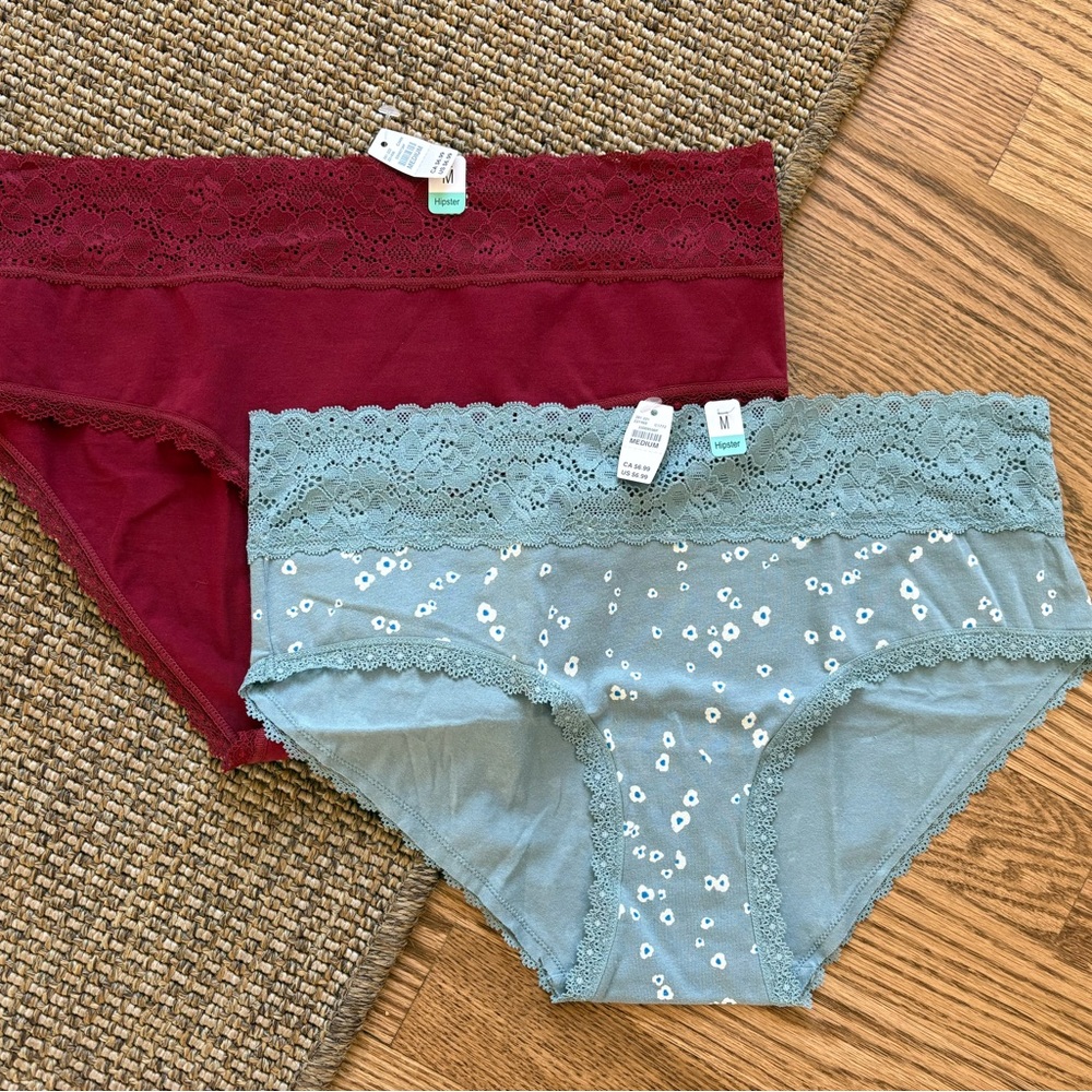 2 Pairs Maurice’s Lace-Trimmed Cotton Hipster Undies Size Medium